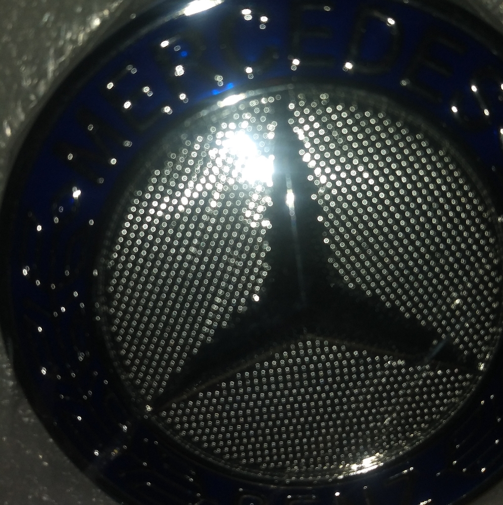 Mercedes Benz center caps